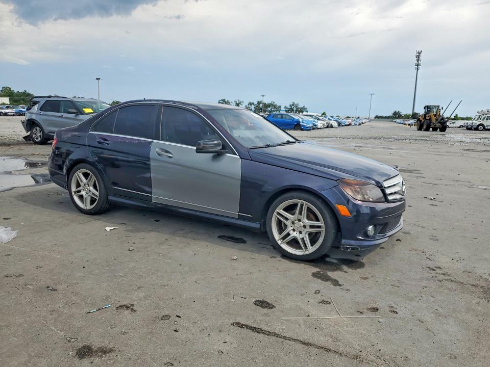 2009 Mercedes-benz C class VIN WDDGF54X69F234869 COPART salvage auction — MINOR DENT/SCRATCHES, Fl - Certificate Of Title (P), sold $450 on 2026-07-08 (photo 4)