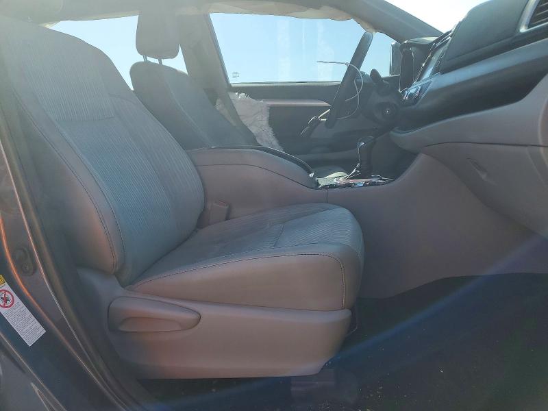 2019 Toyota VIN 5TDZZRFH5KS347290 COPART salvage auction — SIDE, SC - CERT OF TITLE-SALVAGE, sold $5,200 on 2026-07-08 (photo 7)