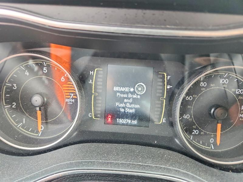 2019 Jeep Cherokee VIN 1C4PJMLB2KD424372 COPART salvage auction — FRONT END, Ma - Cert Of Title-Salvage, sold $675 on 2026-07-29 (photo 9)