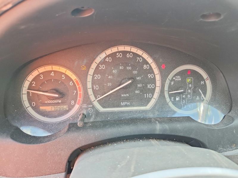 2004 Toyota Sienna VIN 5TDZA23CX4S063969 COPART salvage auction — FRONT END, Tx - Salvage Vehicle Title, sold $875 on 2026-07-17 (photo 9)