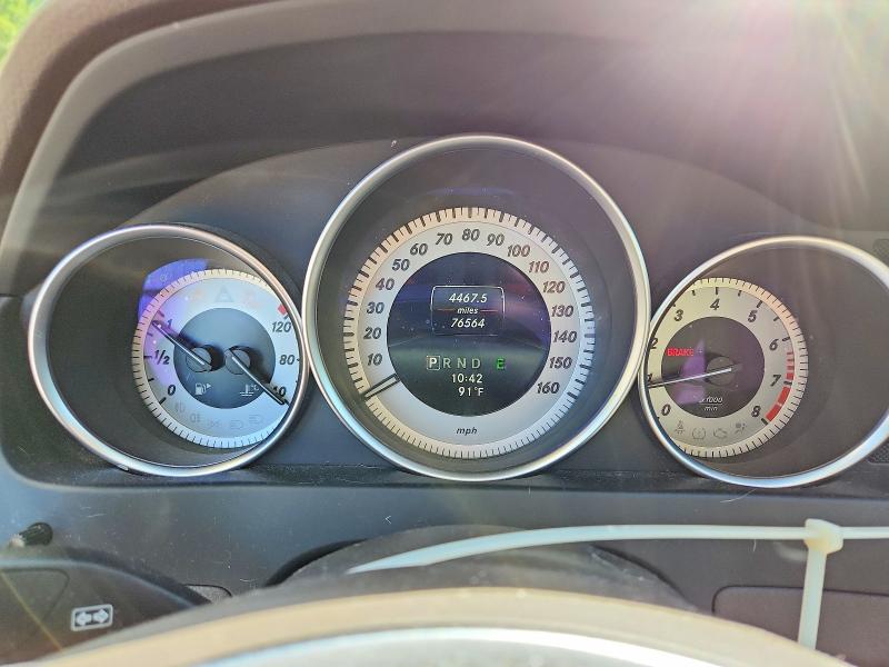 2015 Mercedes-benz C-klasse VIN WDDGJ4HB3FG431561 COPART salvage auction — SIDE, Sc - Cert Of Title-Salvage, sold $325 on 2026-07-28 (photo 9)
