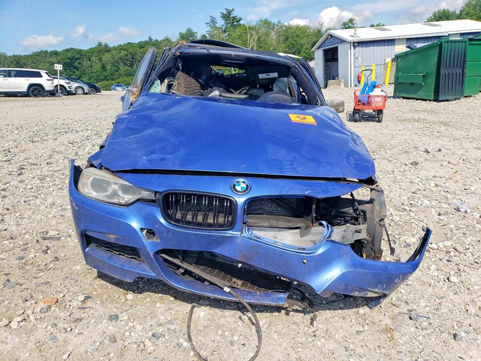 2014 BMW 3er VIN WBA3B3C52EJ981124 COPART salvage auction — ROLLOVER, Ma - Cert Of Title-Reconstrctd Coll, sold $200 on 2026-08-05 (photo 5)