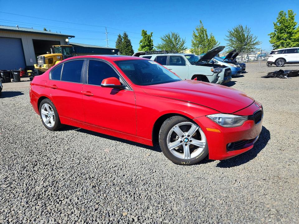 2015 BMW 3er VIN WBA3B1C54FK136761 COPART salvage auction — FRONT END, Or - Salvage Title Certificate, sold $1,150 on 2026-08-18 (photo 4)