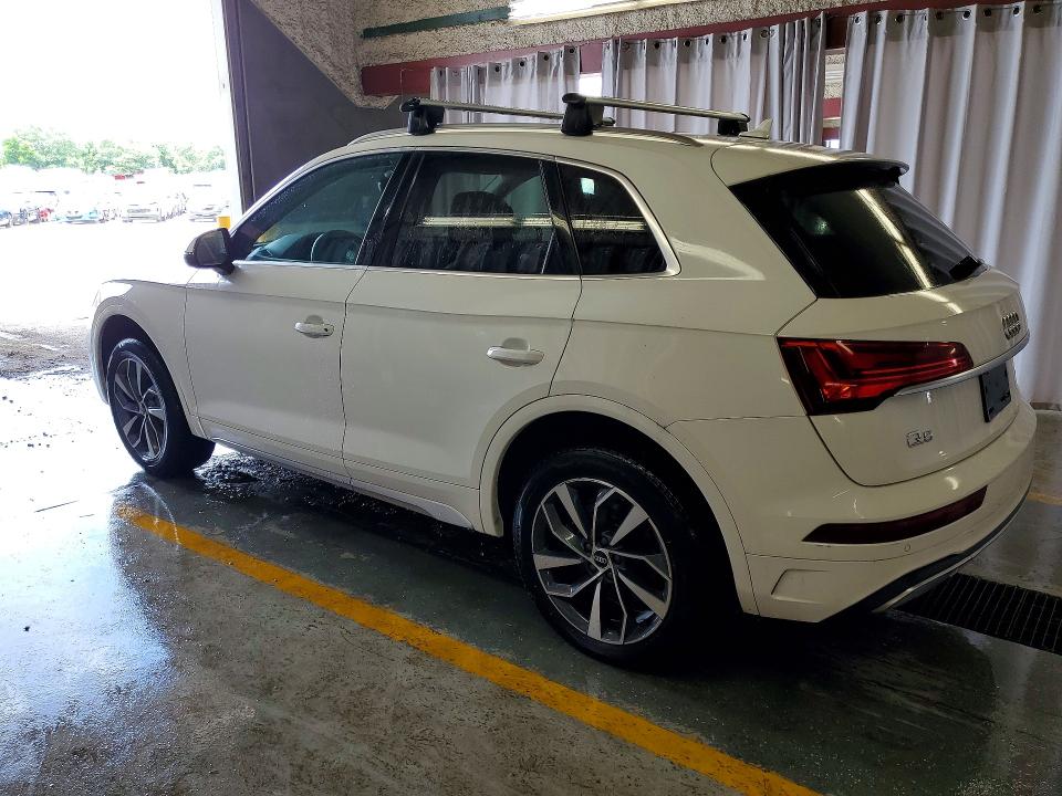 2021 Audi Q5 VIN WA1BAAFY1M2021470 COPART salvage auction — NORMAL WEAR, IL - CERTIFICATE OF TITLE, sold $9,100 on 2026-07-16 (photo 2)