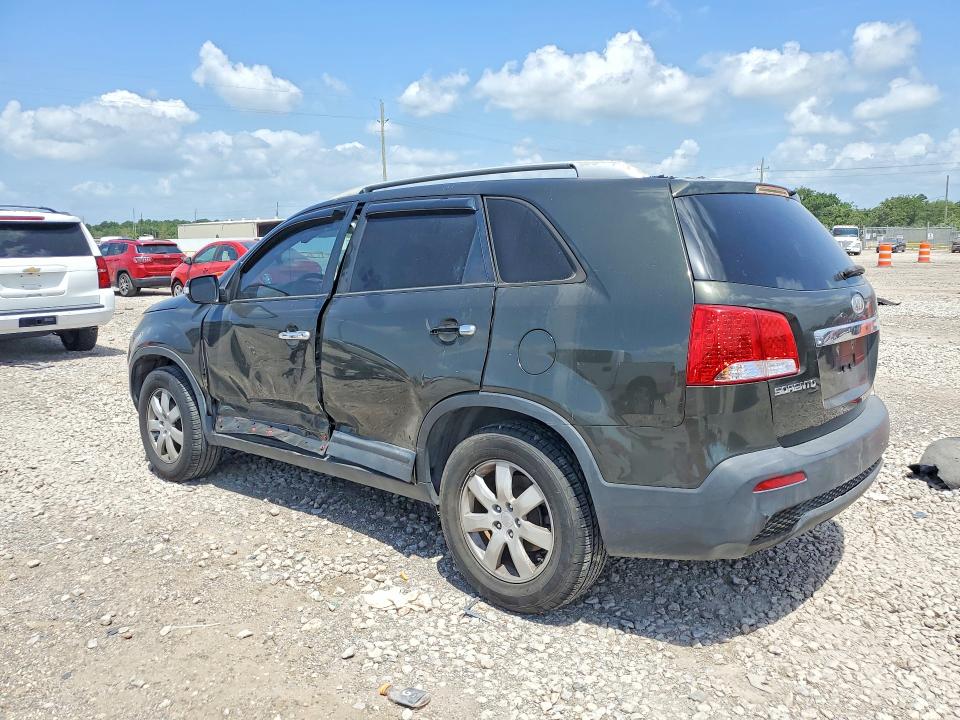 2011 Kia Sorento VIN 5XYKT4A25BG158385 COPART salvage auction — SIDE, Tx - Salvage Vehicle Title, sold $1,750 on 2026-07-30 (photo 2)