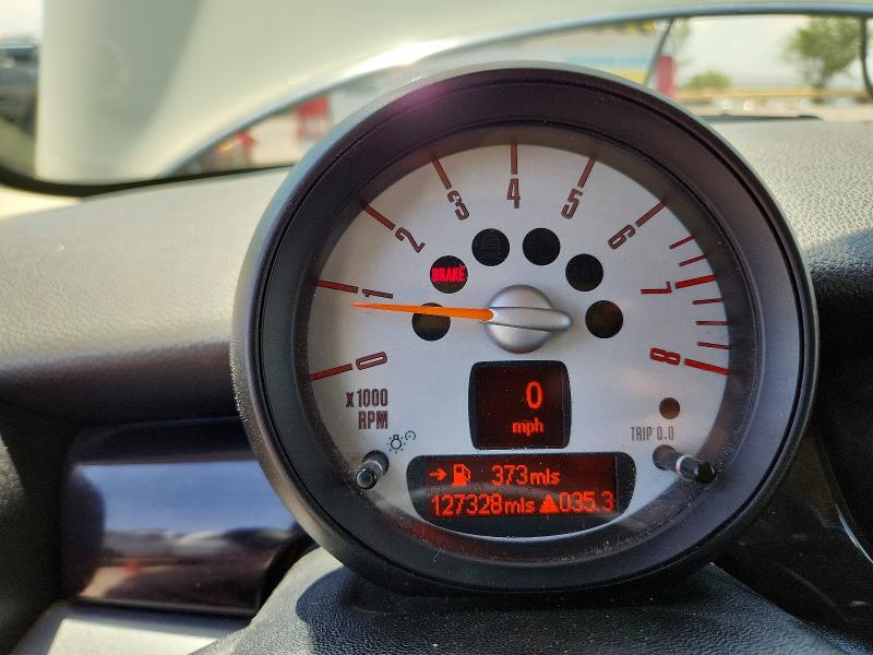2011 Mini Cooper VIN WMWSV3C52BTY23076 COPART salvage auction — MINOR DENT/SCRATCHES, Id - Salvage Certificate Of Title, sold $825 on 2026-07-02 (photo 9)
