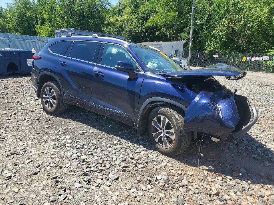 2022 Toyota Highlander VIN 5TDGZRBH5NS228138 COPART salvage auction — FRONT END, Ny - Mv-907A Salvage Certificate, sold $8,200 on 2026-07-07 (photo 4)