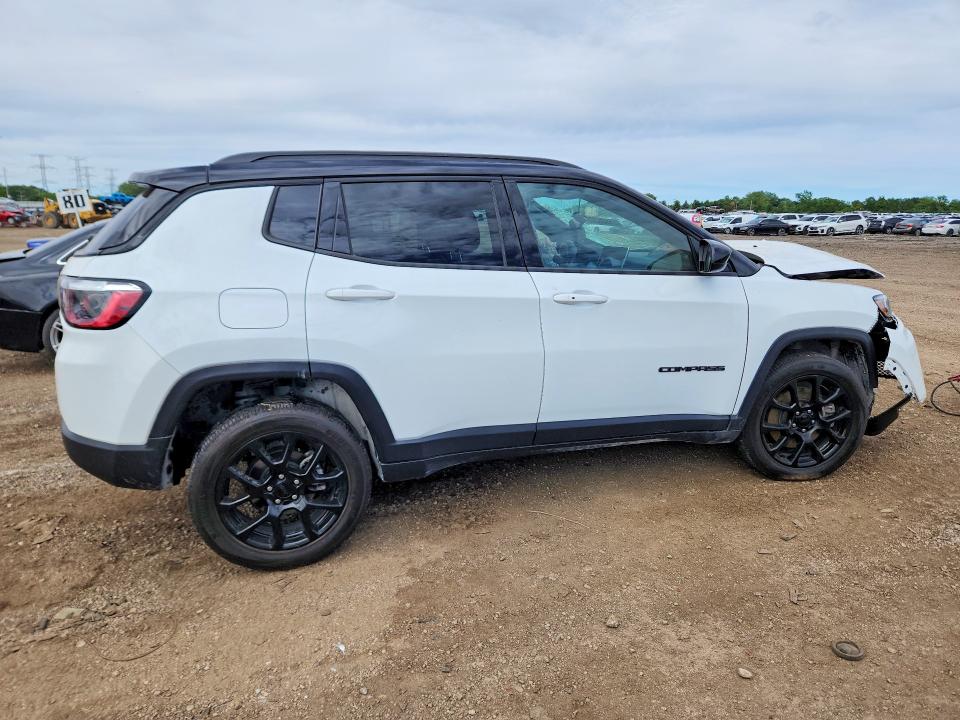 2024 Jeep VIN 3C4NJDBNXRT101209 COPART salvage auction — FRONT END, Il - Salvage Certificate, sold $2,700 on 2026-08-14 (photo 3)