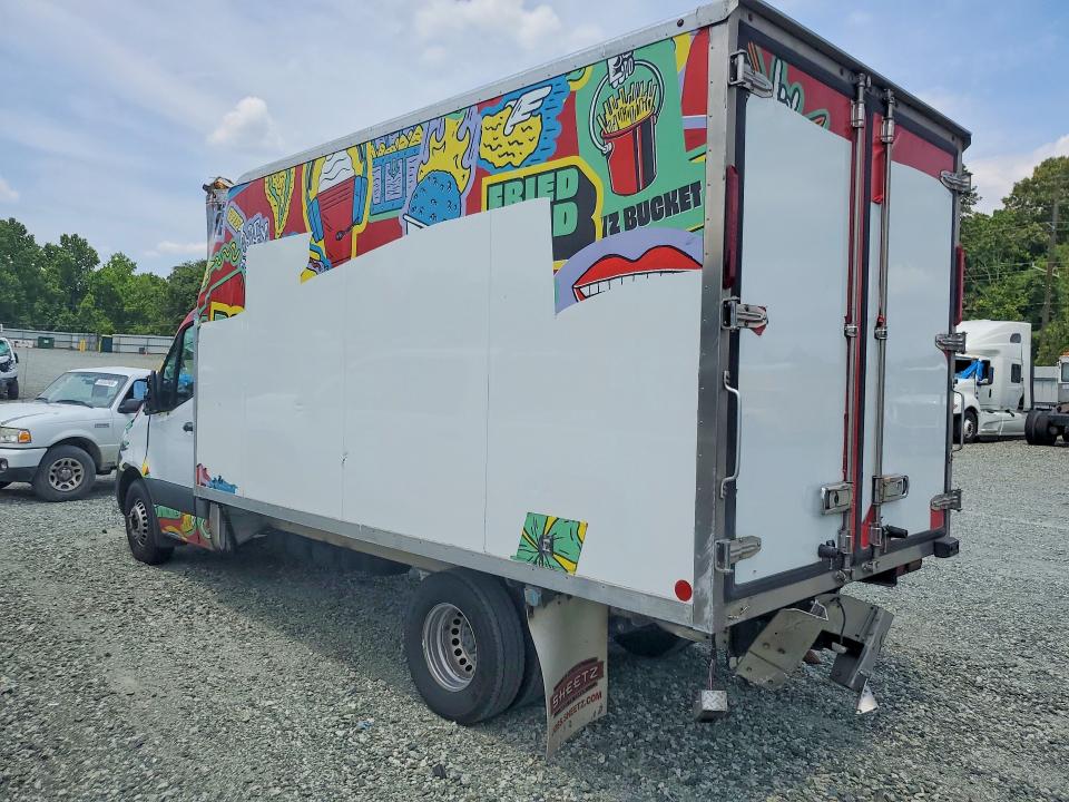 2022 Mercedes-benz Sprinter VIN W1X8E33Y7NN210001 COPART salvage auction — SIDE, Nc - Salvage Certificate Of Title, sold $3,100 on 2026-07-29 (photo 2)