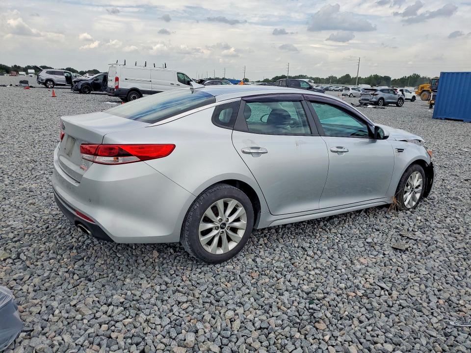 2018 Kia VIN 5XXGT4L32JG263769 COPART salvage auction — FRONT END, Fl - Cert Of Title Slvg Rebuildable, sold $1,000 on 2026-07-07 (photo 3)