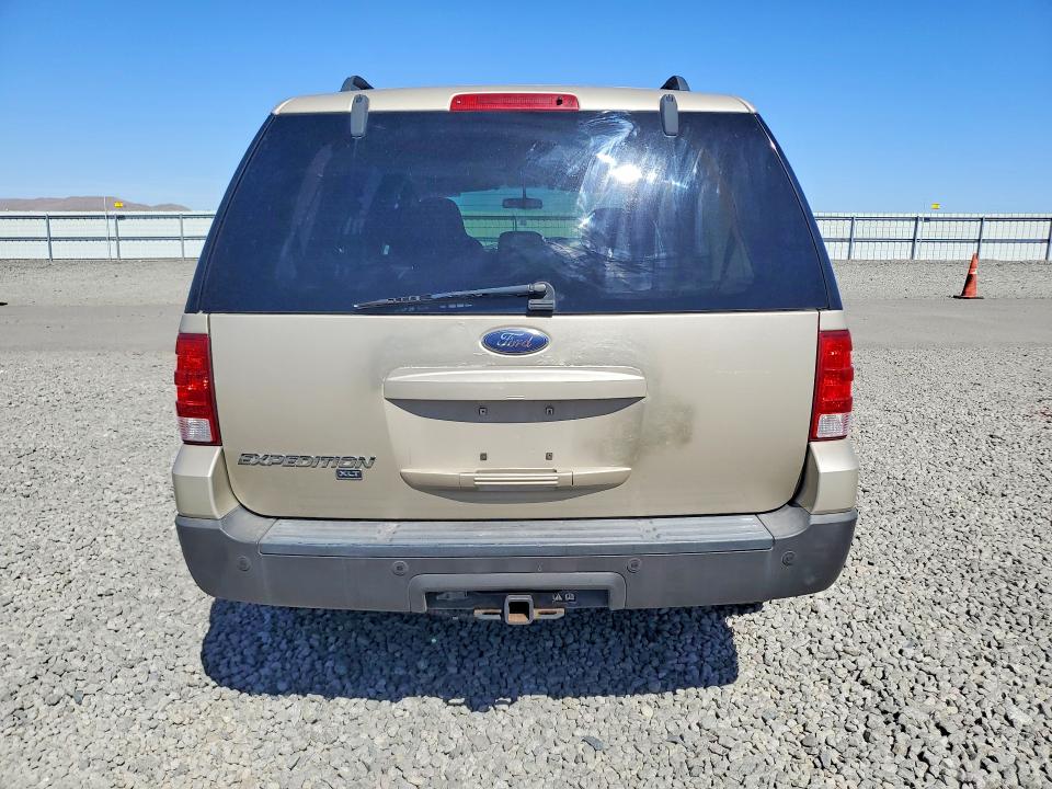 2006 Ford Expedition VIN 1FMFU16546LA05549 COPART salvage auction — MINOR DENT/SCRATCHES, Nv - Certificate Of Title (P), sold $500 on 2026-07-09 (photo 6)