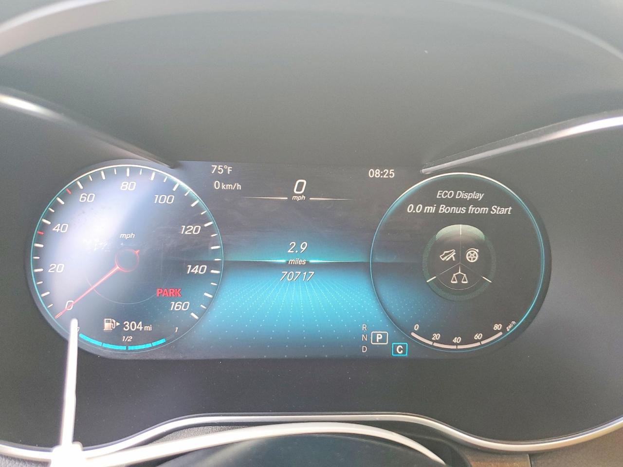 2022 Mercedes-Benz GLC-Class VIN W1N0J8EB9NG072943 COPART salvage auction — Minor Dent/Scratches, OH - CERTIFICATE OF TITLE, sold $31,000 on 2026-07-10 (photo 9)