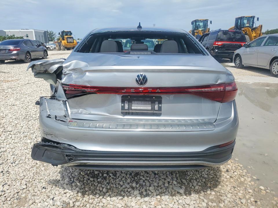 2025 Volkswagen Jetta VIN 3VWBX7BU2SM049324 COPART salvage auction — REAR END, Fl - Cert Of Title Slvg Rebuildable, sold $6,500 on 2026-07-31 (photo 6)