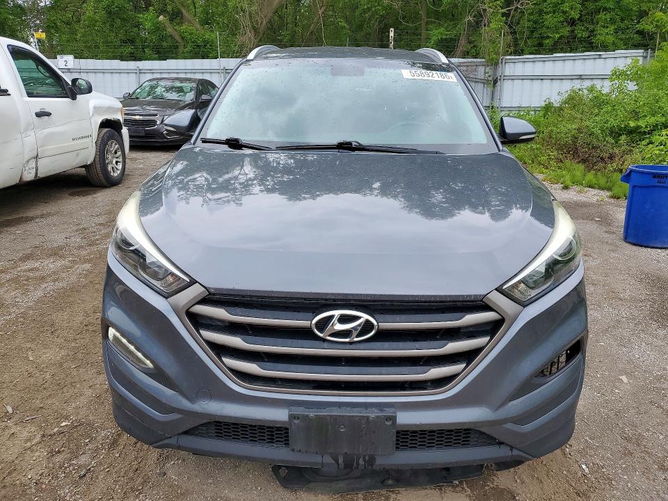 2016 Hyundai VIN KM8J33A4XGU178804 COPART salvage auction — SIDE, On - Permit No Brand - Unfit, sold $2,750 on 2026-07-23 (photo 5)