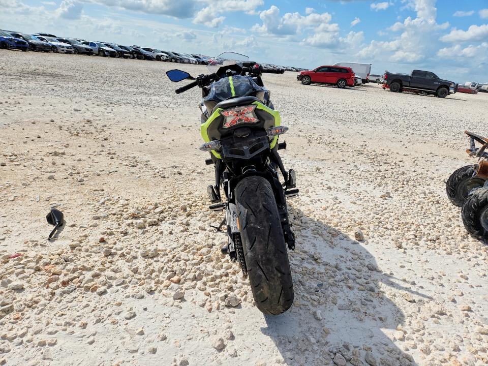 2026 Kawasaki Ex VIN ML5EXEP16TDAH1206 COPART salvage auction — SIDE, TX - SALVAGE VEHICLE TITLE (P), sold $2,150 on 2026-07-30 (photo 4)