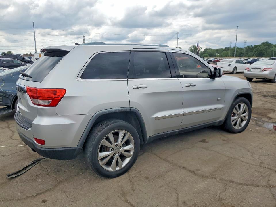 2011 Jeep Grand cherokee VIN 1J4RS4GG1BC676528 COPART salvage auction — FRONT END, Mi - Certificate Of Title, sold $725 on 2026-07-02 (photo 3)