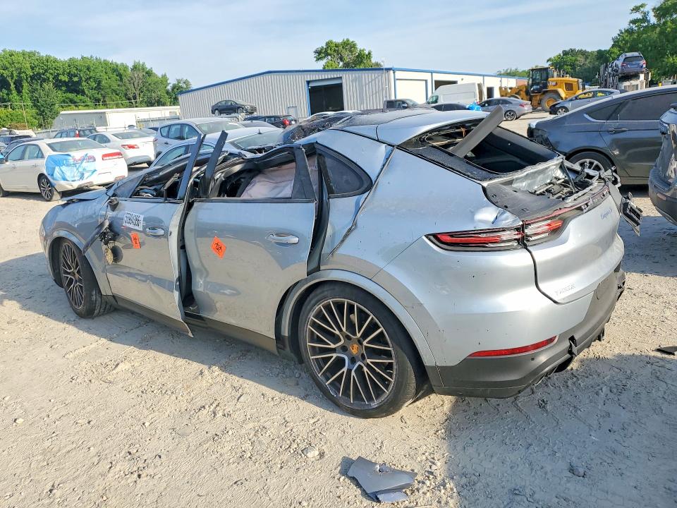 2020 Porsche Cayenne VIN WP1BB2AY7LDA57777 COPART salvage auction — ENGINE BURN, VA - CERT OF TITLE - SALVAGE, sold $2,750 on 2026-07-21 (photo 2)