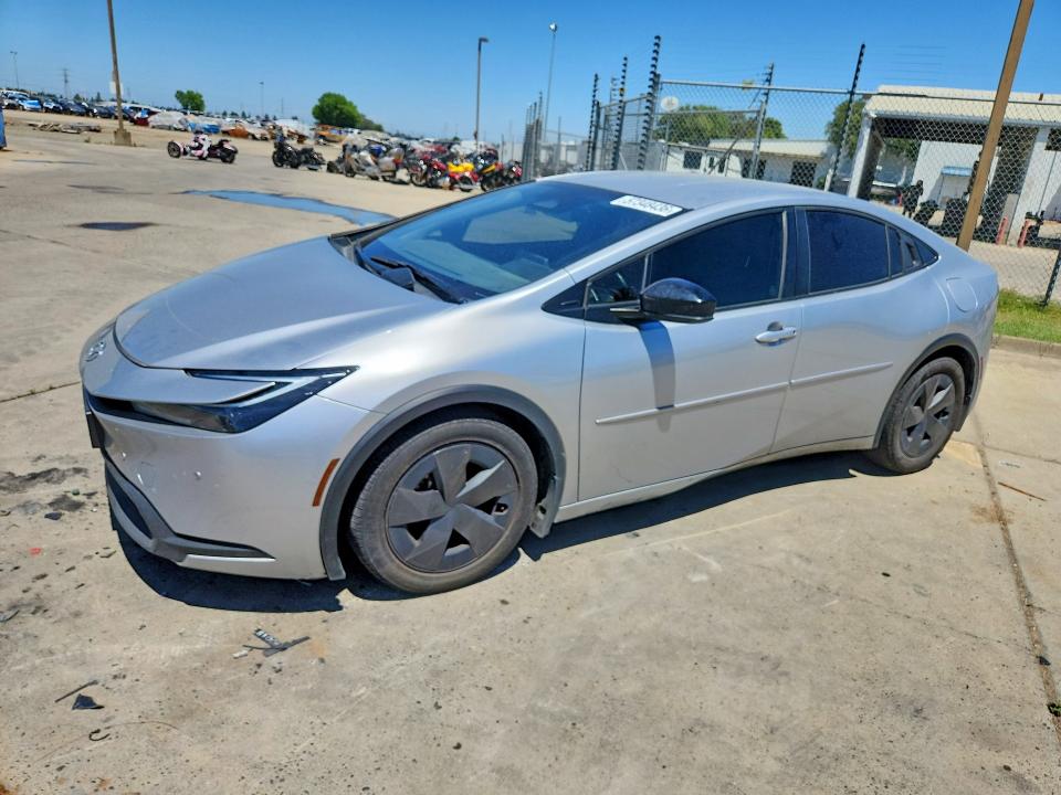 2024 Toyota Prius VIN JTDACAAU9R3021024 COPART salvage auction — VANDALISM, Salvage Title, sold $10,000 on 2026-07-20 (photo 1)