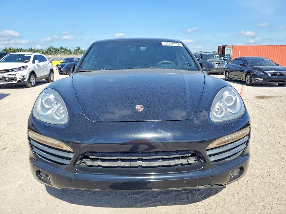 2011 Porsche Cayenne VIN WP1AE2A24BLA92800 COPART salvage auction — MINOR DENT/SCRATCHES, Fl - Certificate Of Title (P), sold $2,050 on 2026-07-15 (photo 5)