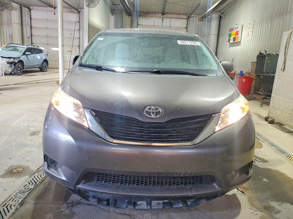 2014 Toyota Sienna VIN 5TDKK3DCXES500566 COPART salvage auction — REAR END, Pa - Certificate Of Salvage, sold $3,300 on 2026-07-02 (photo 5)