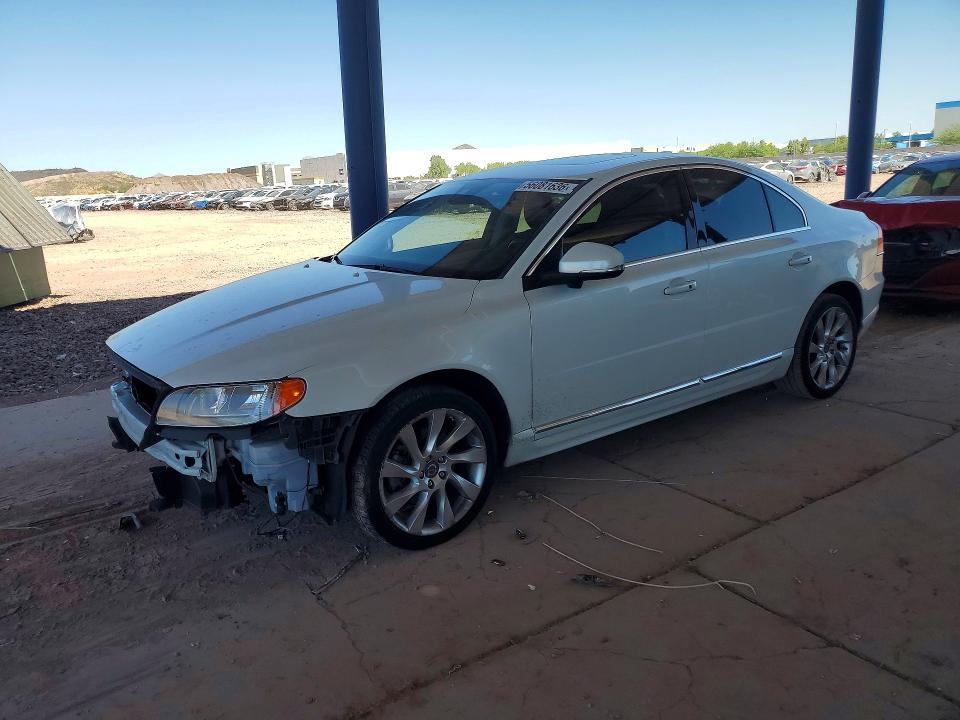 2015 Volvo VIN YV1902MD4F1182864 COPART salvage auction — FRONT END, Az - Cert Of Title - Salvage, sold $3,950 on 2026-07-09 (photo 1)