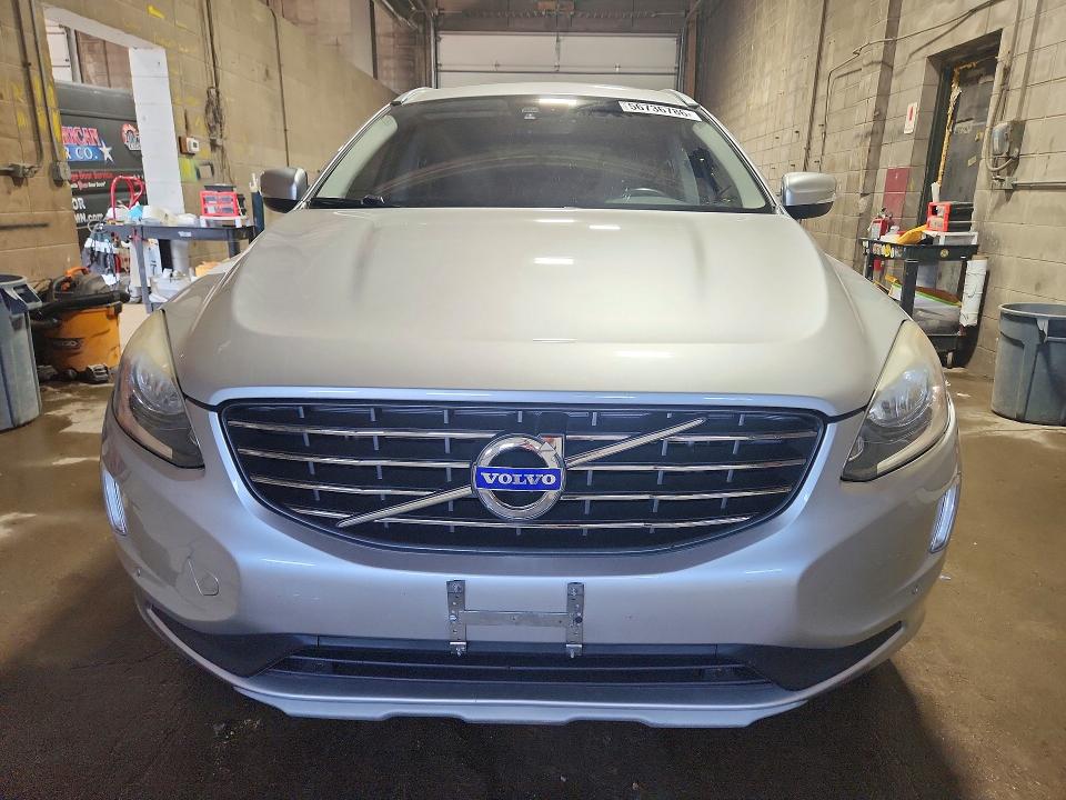 2016 Volvo VIN YV449MRK3G2888936 COPART salvage auction — SIDE, Mn - Cert Of Title-Salvage, sold $4,850 on 2026-08-06 (photo 5)
