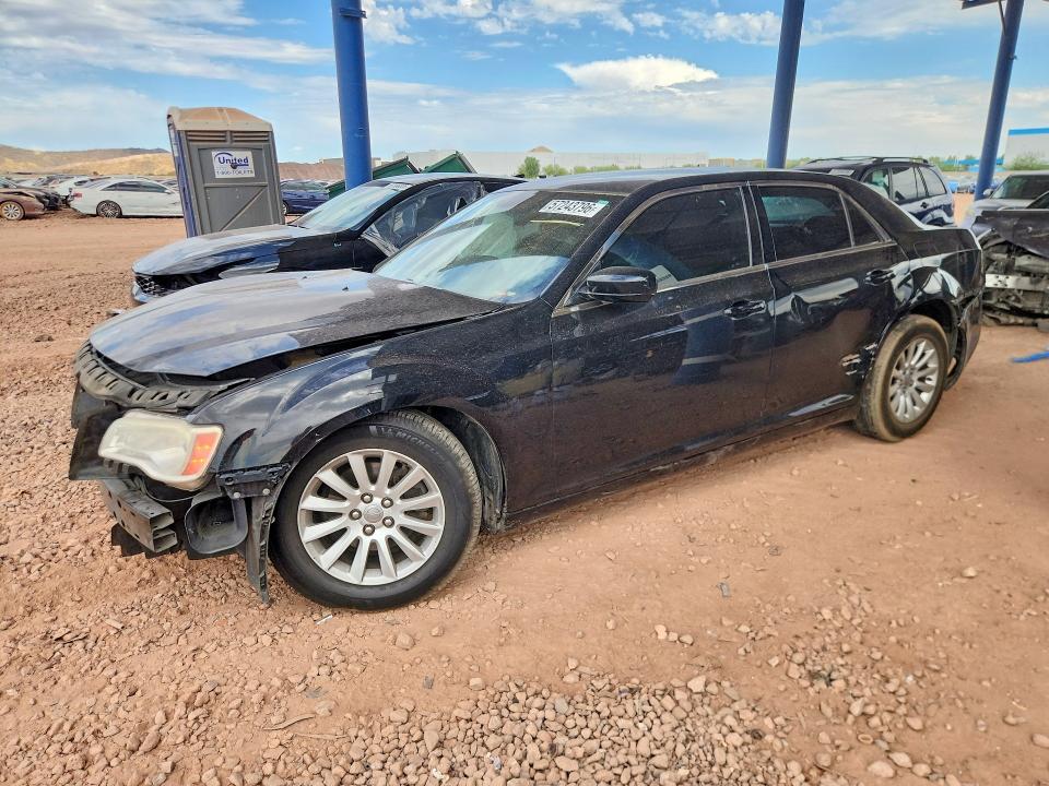 2014 Chrysler 300 VIN 2C3CCAAG7EH345085 — COPART salvage auction photo
