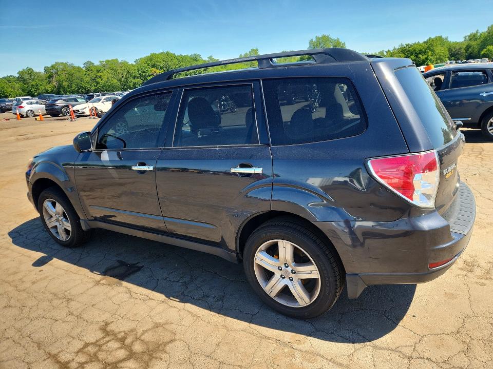 2009 Subaru Forester VIN JF2SH64689H767789 COPART salvage auction — SIDE, CT - CERT OF TITLE-SALVAGE, sold $450 on 2026-07-28 (photo 2)
