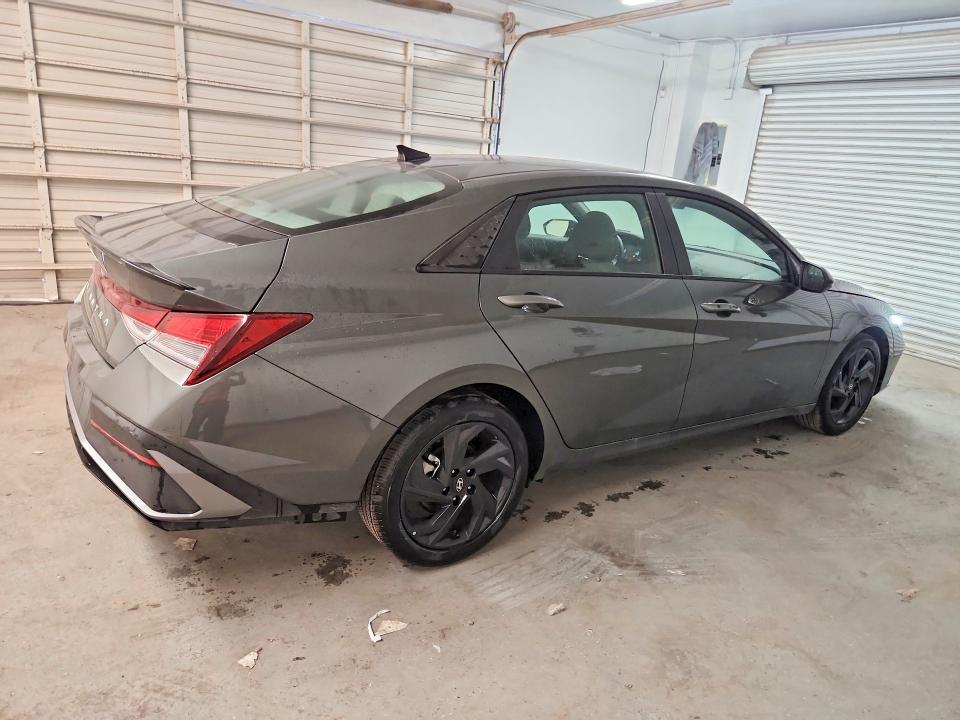 2026 Hyundai Elantra VIN KMHLM4DG9TU125331 COPART salvage auction — VANDALISM, Tx - Certificate Of Title, sold $13,200 on 2026-07-08 (photo 3)