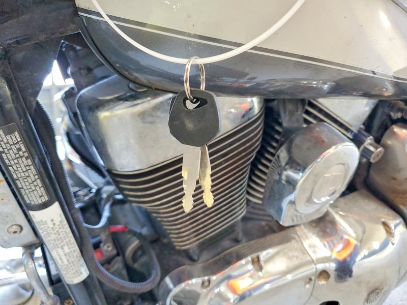 2002 Suzuki Vl 800 volusia VIN JS1VY51A022100491 COPART salvage auction — BURN, In - Cert Of Title-Salvage Title, sold $30 on 2026-07-16 (photo 8)
