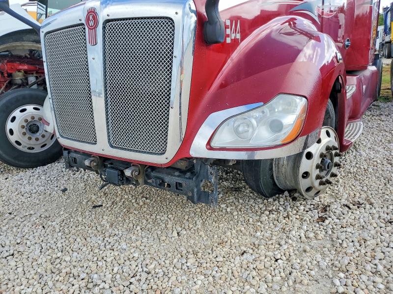 2019 Kenworth T680 VIN 1XKYDP9X9KJ277344 COPART salvage auction — MINOR DENT/SCRATCHES, TX - CERTIFICATE OF TITLE, sold $16,500 on 2026-07-30 (photo 9)