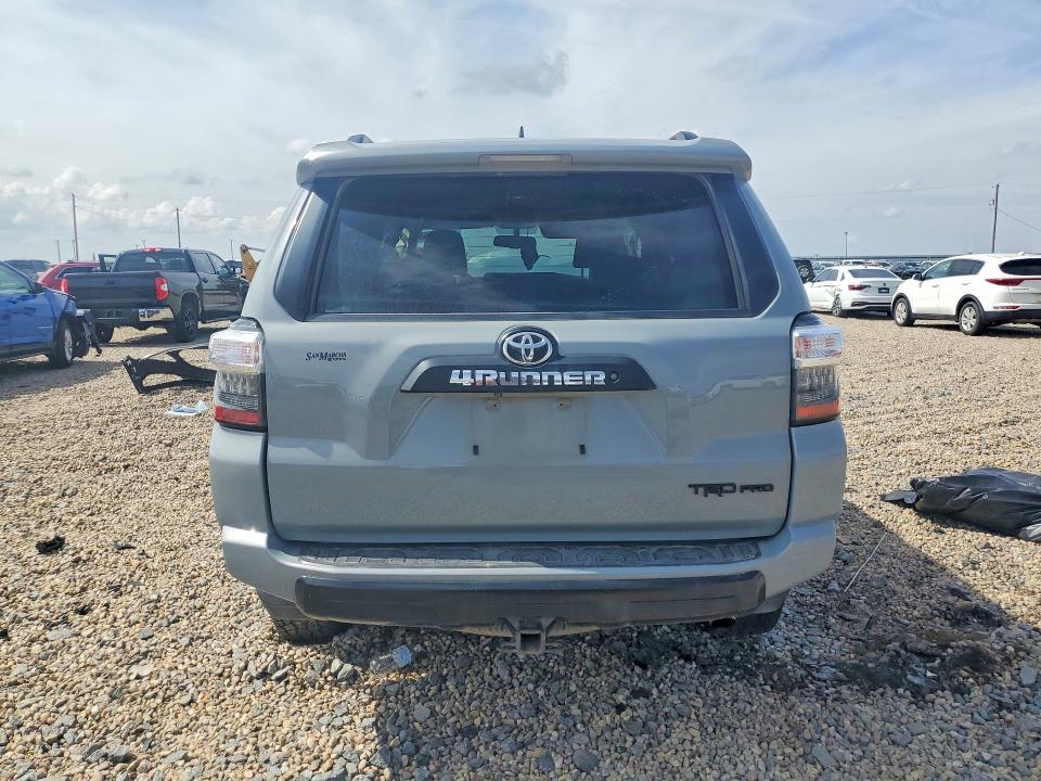 2017 Toyota 4runner VIN JTEBU5JR9H5432099 COPART salvage auction — FRONT END, Salvage Title, sold $6,100 on 2026-07-28 (photo 6)