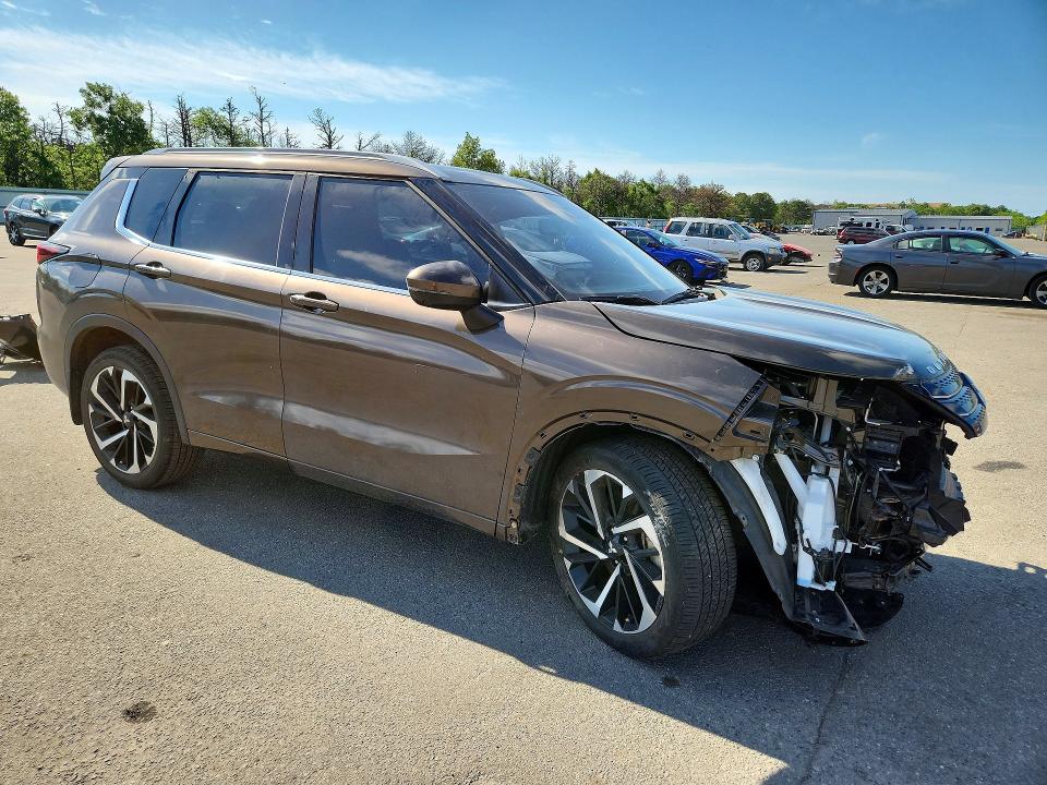 2023 Mitsubishi Outlander VIN JA4J4VA85PZ042058 COPART salvage auction — FRONT END, NY - MV-907A SALVAGE CERTIFICATE, sold $7,200 on 2026-07-20 (photo 4)
