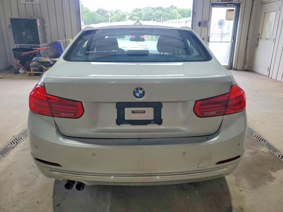 2017 BMW 3er VIN WBA8E1C50HK480443 COPART salvage auction — MECHANICAL, PA - CERT OF TITLE (P), sold $5,800 on 2026-07-16 (photo 6)