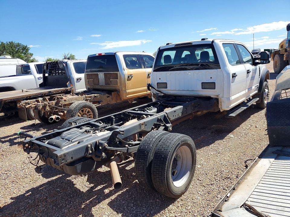2022 Ford F-450 super duty VIN 1FD0W4HT0NEF82398 COPART salvage auction — Burn Engine, Mn - Cert Of Title-Salvage, sold $17,200 on 2026-07-07 (photo 3)