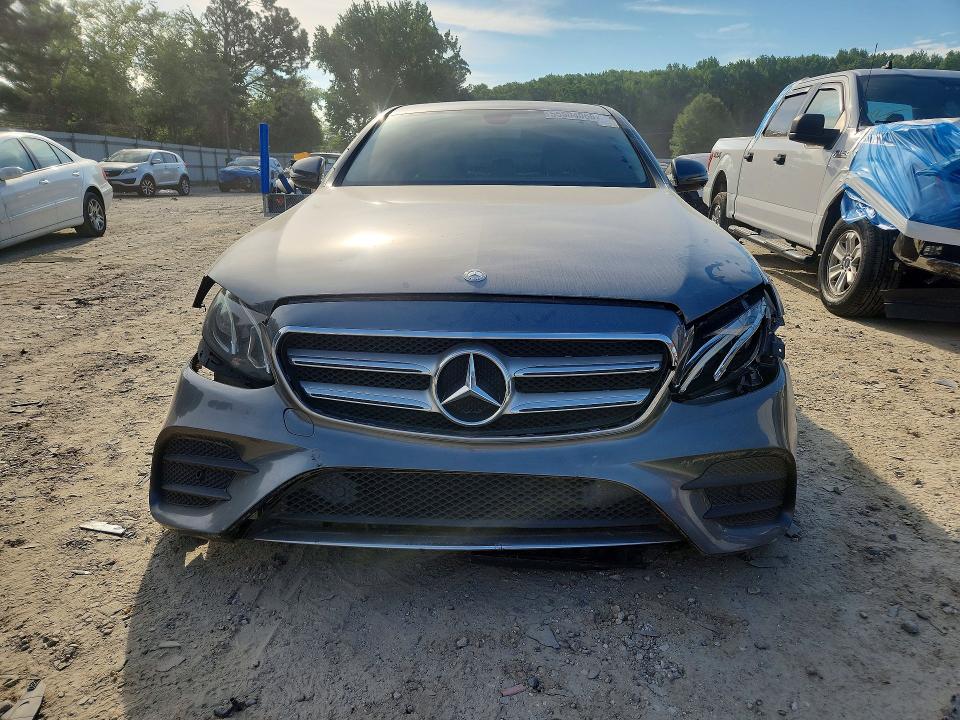 2017 Mercedes-benz E-klasse VIN WDDZF4KB7HA076113 COPART salvage auction — FRONT END, Va - Certificate Of Title (P), sold $7,500 on 2026-07-28 (photo 5)