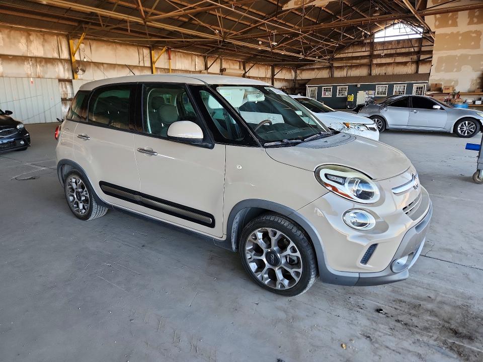2014 Fiat 500 VIN ZFBCFADH4EZ019738 COPART salvage auction — MECHANICAL, Az - Certificate Of Title, sold $925 on 2026-07-08 (photo 4)