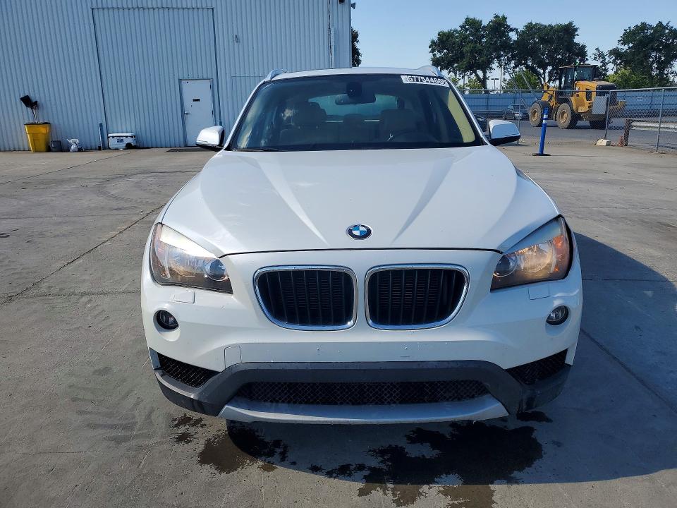 2013 BMW X1 VIN WBAVL1C58DVR82960 COPART salvage auction — FRONT END, Ca - Certificate Of Title, sold $3,000 on 2026-07-09 (photo 5)