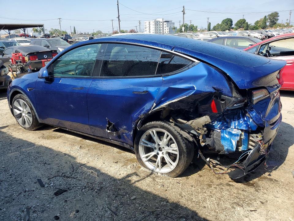 2022 Tesla Model y VIN 7SAYGDEE7NF363109 COPART salvage auction — REAR END, Ca - Salvage Certificate, sold $5,600 on 2026-07-02 (photo 2)