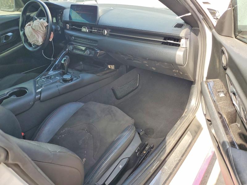 2022 Toyota Supra VIN WZ1DB2C06NW049132 COPART salvage auction — FRONT END, Ca - Salvage Certificate, sold $14,000 on 2026-07-29 (photo 8)