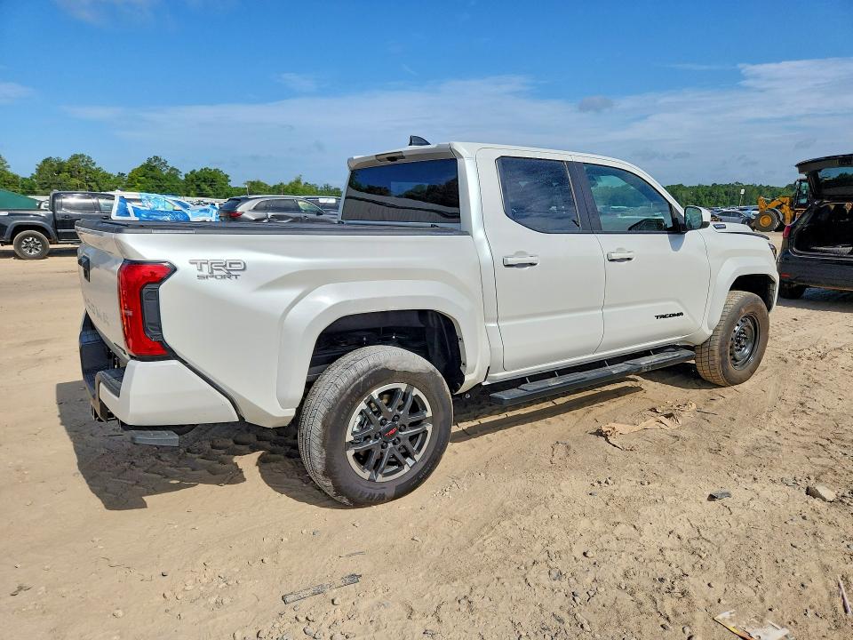 2026 Toyota Tacoma VIN 3TYLC5LN7TT057763 COPART salvage auction — SIDE, Fl - Cert Of Title Slvg Rebuildable, sold $16,700 on 2026-07-31 (photo 3)