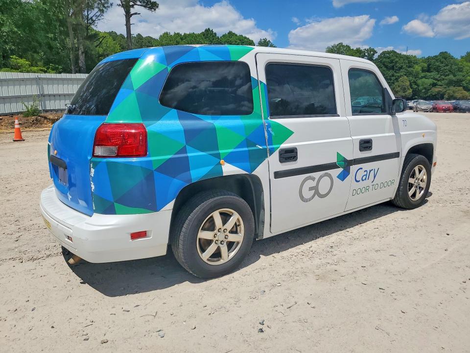 2014 Am general Mv-1 VIN 57WMD2A64EM101817 COPART salvage auction — MINOR DENT/SCRATCHES, NC - CERTIFICATE OF TITLE, sold $1,200 on 2026-07-06 (photo 3)