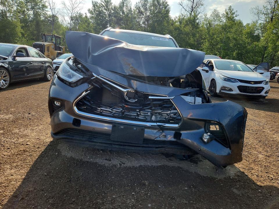 2021 Toyota Highlander VIN 5TDDZRBH4MS159525 COPART salvage auction — FRONT END, ON - PERMIT SALVAGE, sold $14,600 on 2026-07-21 (photo 5)