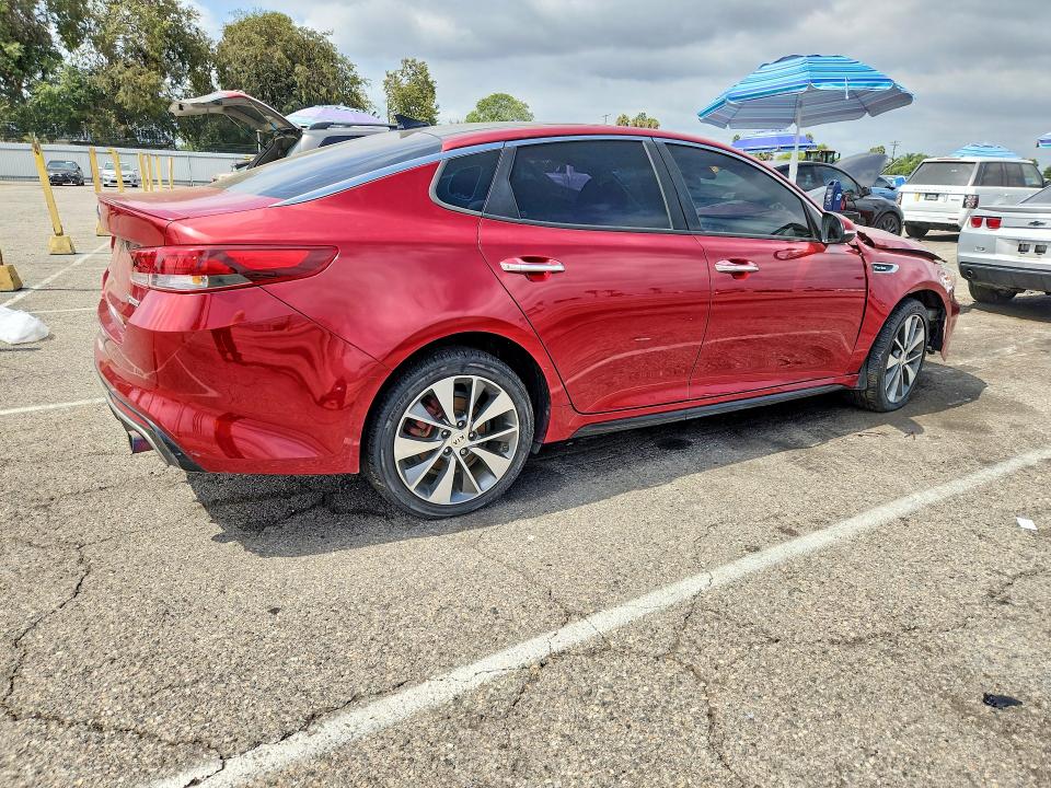 2016 Kia Optima VIN 5XXGW4L2XGG074388 COPART salvage auction — FRONT END, Ca - Dis/Dlr/Exp Only Clean Title, sold $825 on 2026-07-17 (photo 3)