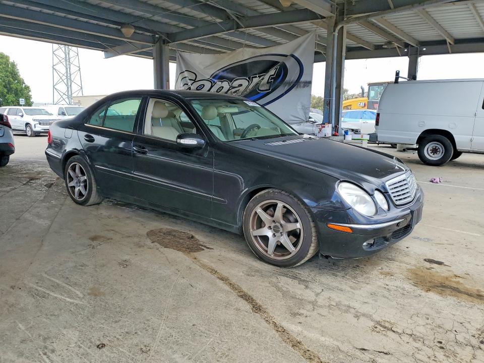 2005 Mercedes-benz E-class VIN WDBUF70J45A713338 COPART salvage auction — UNDERCARRIAGE, CA - SALVAGE CERTIFICATE, sold $200 on 2026-07-28 (photo 4)