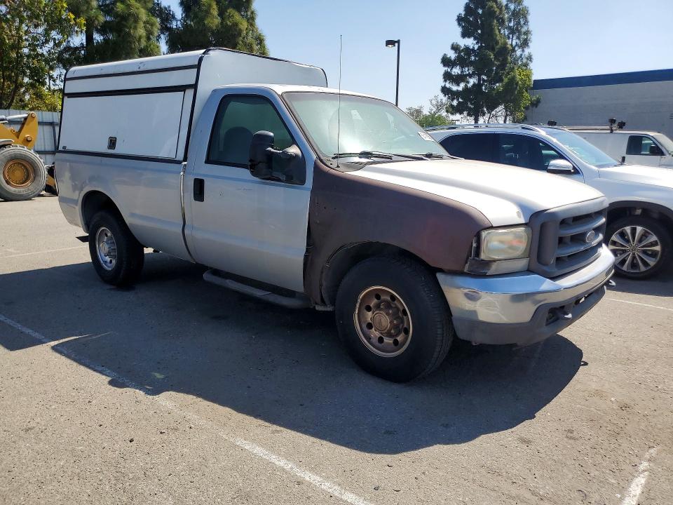2004 Ford F-250 super duty VIN 1FTNF20L24ED68327 COPART salvage auction — MINOR DENT/SCRATCHES, CA - DIS/DLR/EXP ONLY CLEAN TITLE, sold $450 on 2026-07-09 (photo 4)