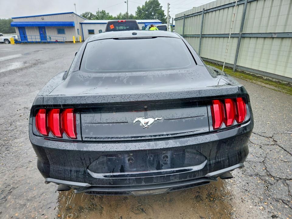 2019 Ford Mustang VIN 1FA6P8TH5K5117882 COPART salvage auction — MINOR DENT/SCRATCHES, Tx - Certificate Of Title, sold $5,100 on 2026-07-02 (photo 6)