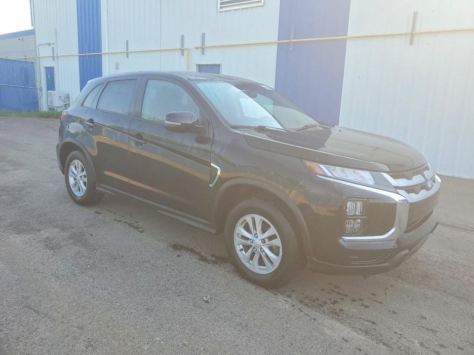 2023 Mitsubishi Rvr VIN JA4AJVAW4PU604956 COPART salvage auction — NORMAL WEAR, Nb - Clean Title (P), sold $17,400 on 2026-07-15 (photo 4)