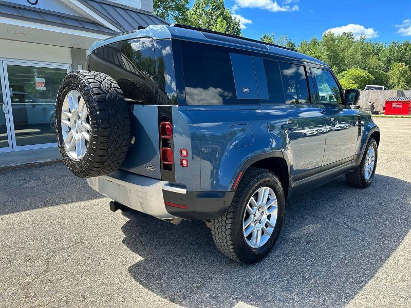 2020 Land rover Defender VIN SALEJEEX1L2026288 COPART salvage auction — MINOR DENT/SCRATCHES, MA - CERTIFICATE OF TITLE (P), sold $28,500 on 2026-07-09 (photo 4)