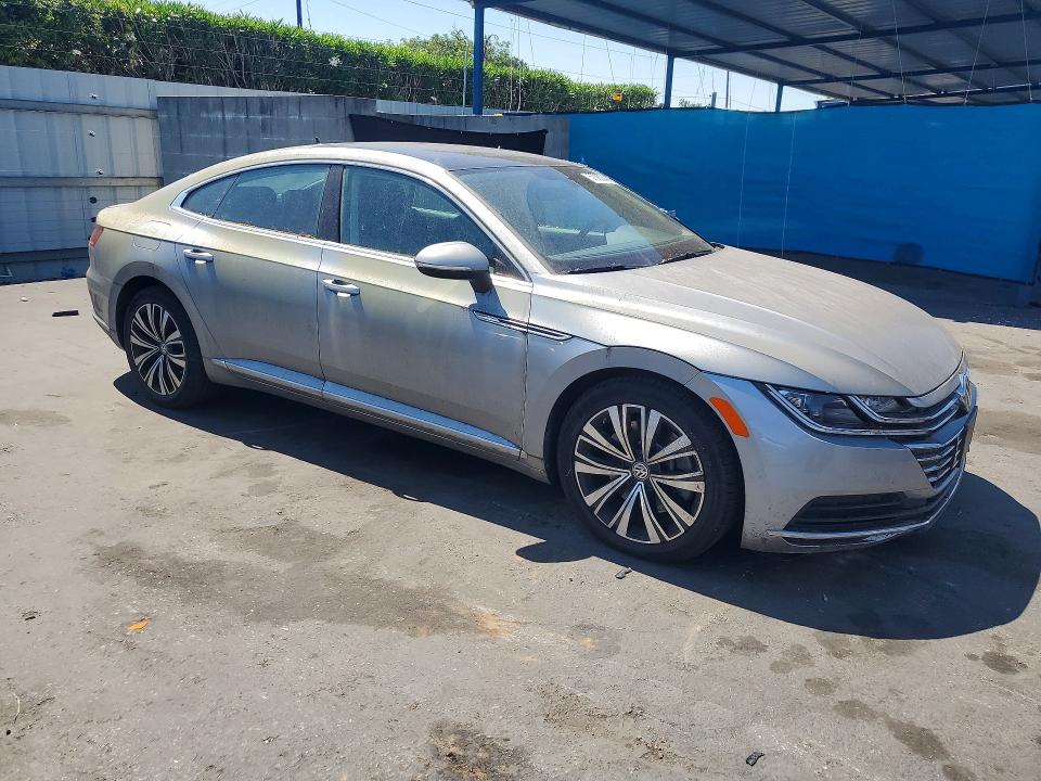 2019 Volkswagen VIN WVWCR7AN6KE024976 COPART salvage auction — MINOR DENT/SCRATCHES, CA - DIS/DLR/EXP ONLY CLEAN TITLE, sold $7,600 on 2026-07-28 (photo 4)